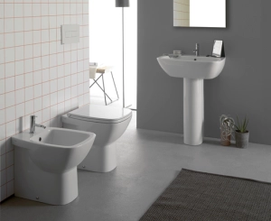 Floor mounted WC DA002